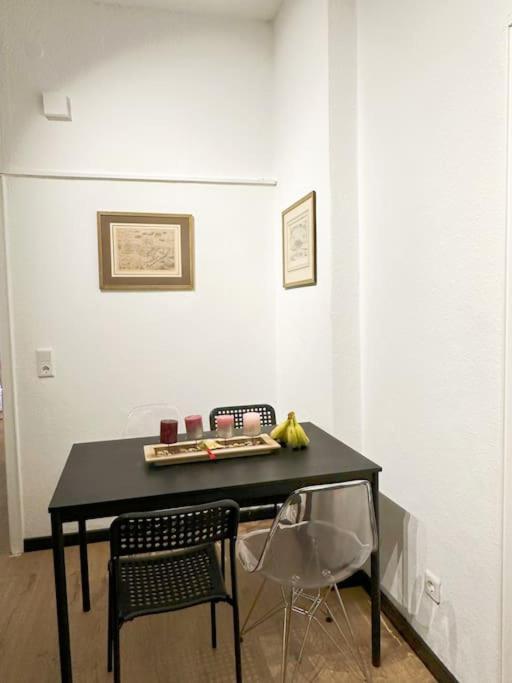 Igo Apartment 2 Schlafenzimmer Mit Waschmaschine Trockner Haustier Rheinufer 5Min Netflix Disney Plus 17-6 Duisburg Eksteriør billede