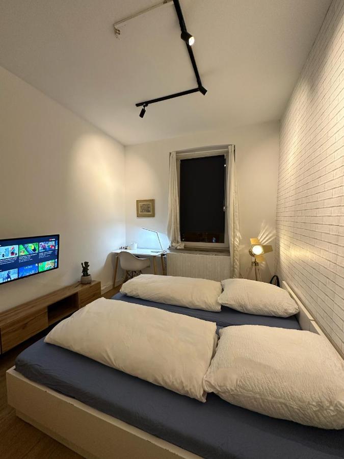 Igo Apartment 2 Schlafenzimmer Mit Waschmaschine Trockner Haustier Rheinufer 5Min Netflix Disney Plus 17-6 Duisburg Eksteriør billede