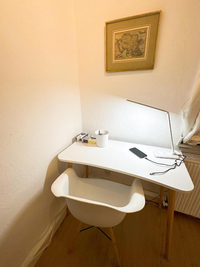 Igo Apartment 2 Schlafenzimmer Mit Waschmaschine Trockner Haustier Rheinufer 5Min Netflix Disney Plus 17-6 Duisburg Eksteriør billede
