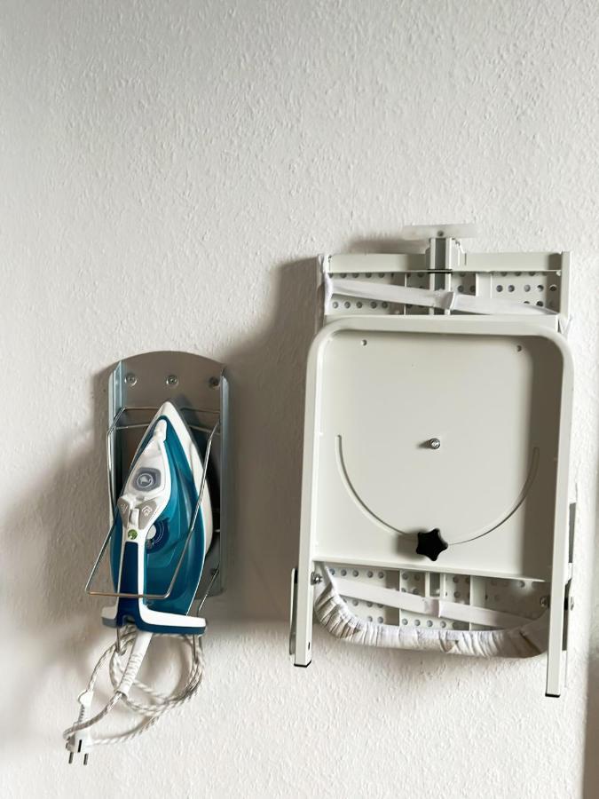 Igo Apartment 2 Schlafenzimmer Mit Waschmaschine Trockner Haustier Rheinufer 5Min Netflix Disney Plus 17-6 Duisburg Eksteriør billede