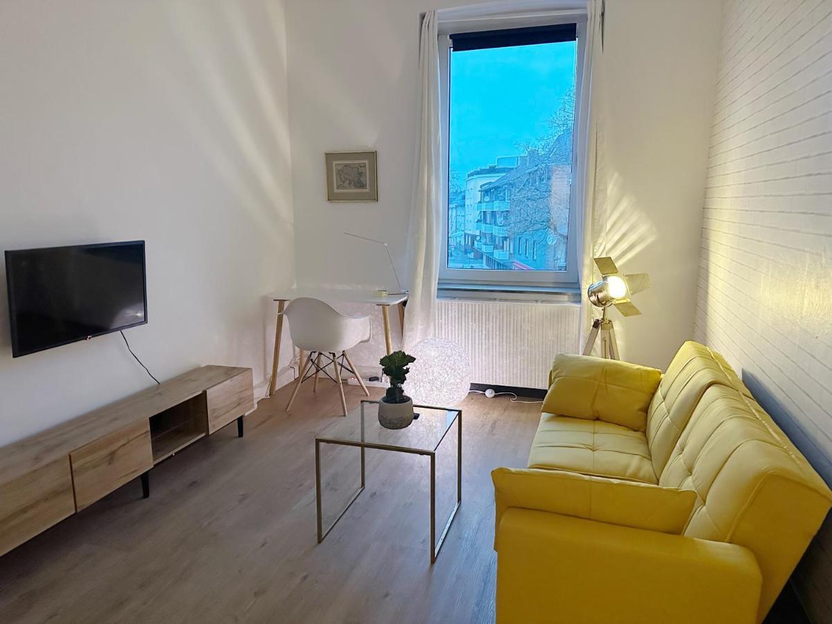 Igo Apartment 2 Schlafenzimmer Mit Waschmaschine Trockner Haustier Rheinufer 5Min Netflix Disney Plus 17-6 Duisburg Eksteriør billede